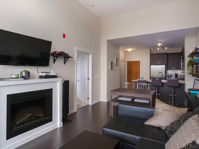 78491 at 405 - 159 22nd Street W, North Vancouver