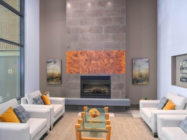 78523 at 405 - 159 22nd Street W, North Vancouver