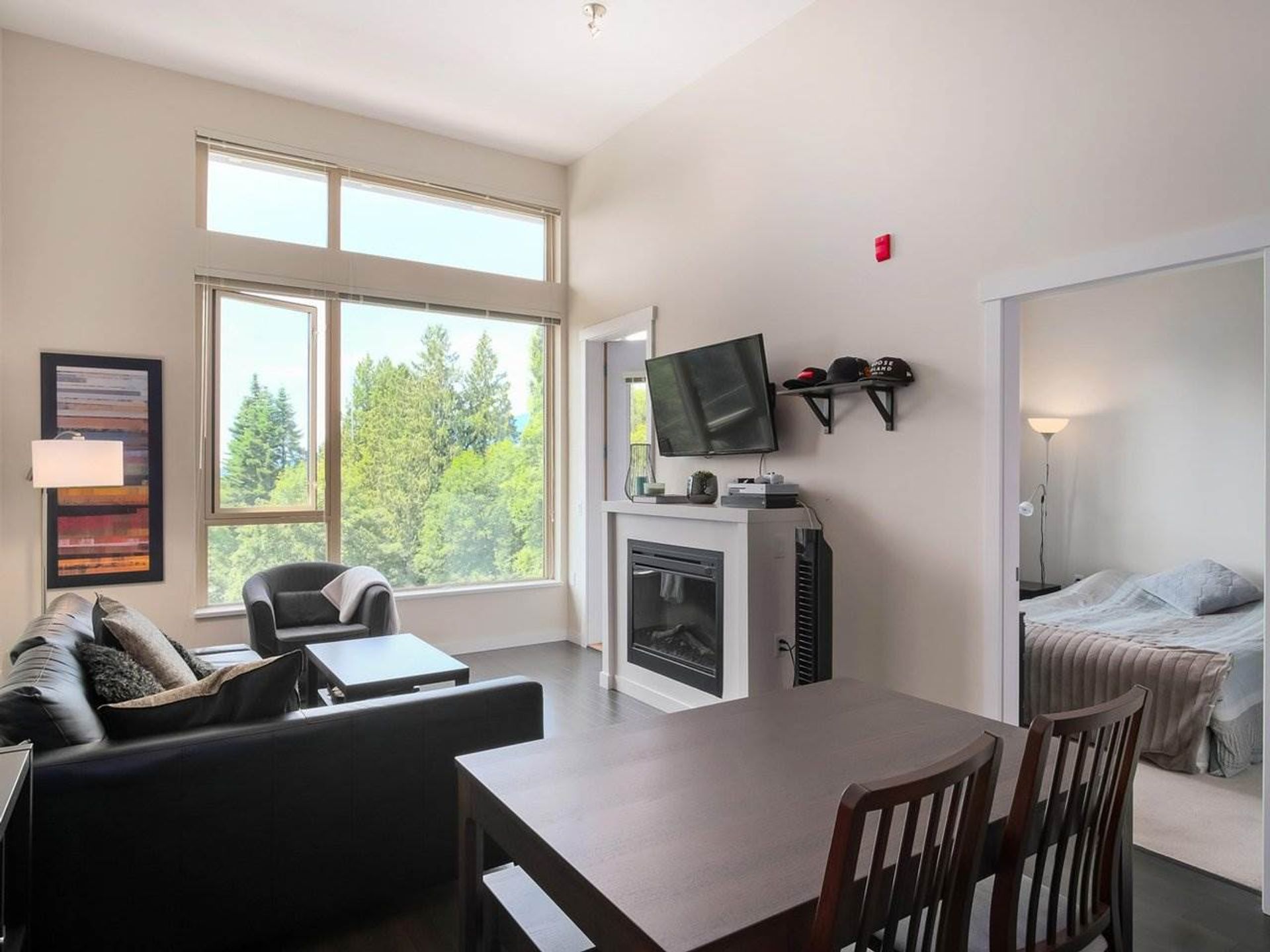 78471 at 405 - 159 22nd Street W, North Vancouver