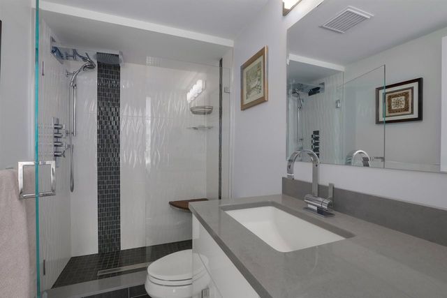 78619 at 309 - 212 Lonsdale Avenue, North Vancouver