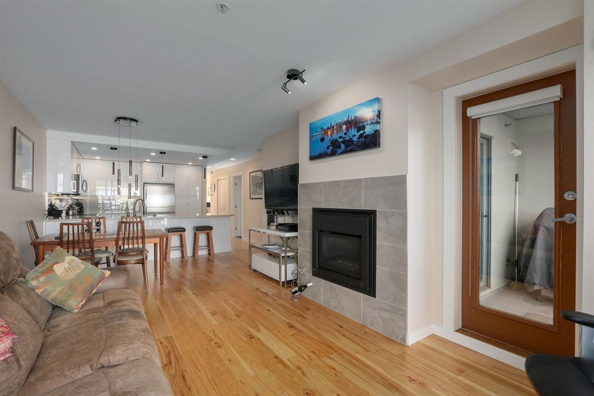 78575 at 309 - 212 Lonsdale Avenue, North Vancouver