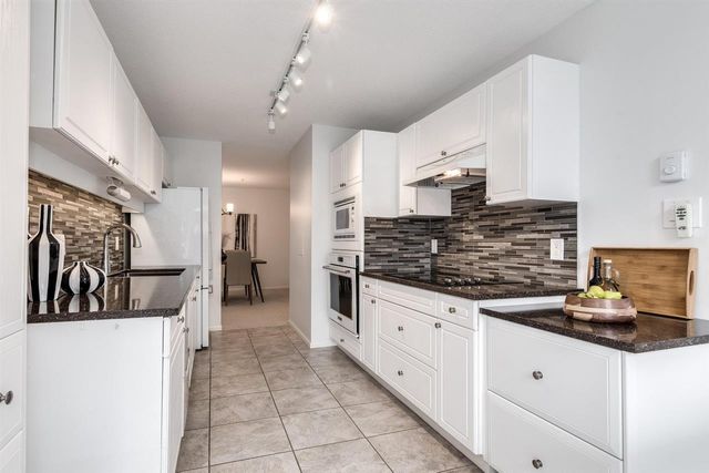 79176 at 402 - 3680 Banff Court, North Vancouver