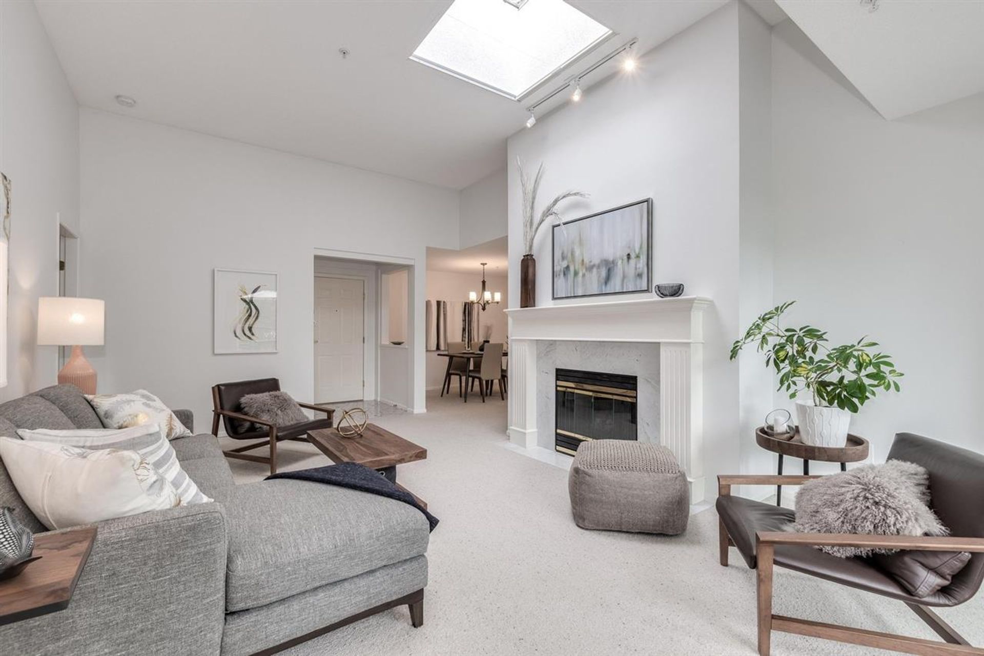 79152 at 402 - 3680 Banff Court, North Vancouver