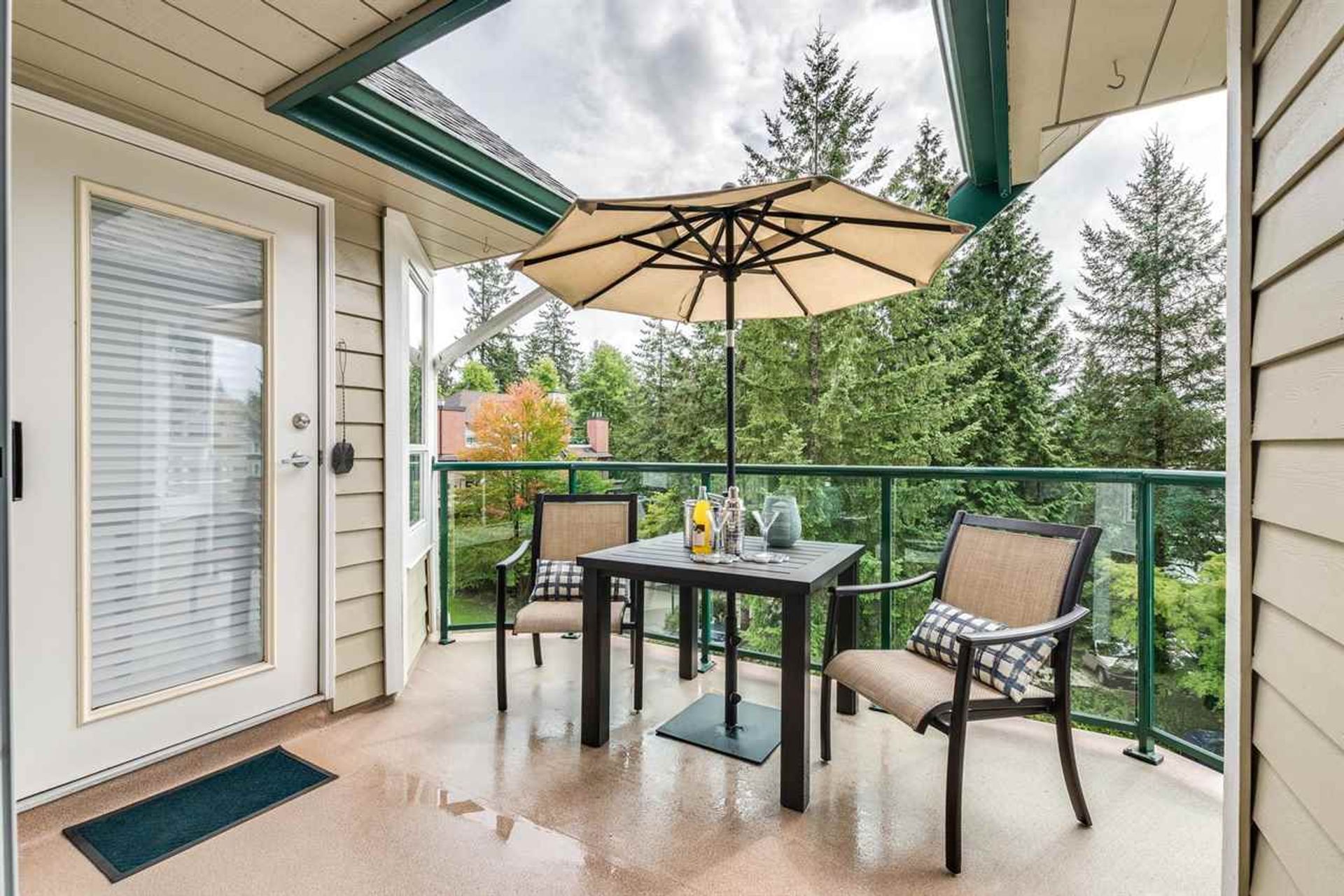 79212 at 402 - 3680 Banff Court, North Vancouver