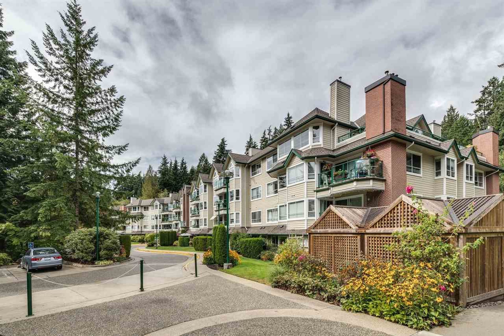 79220 at 402 - 3680 Banff Court, North Vancouver