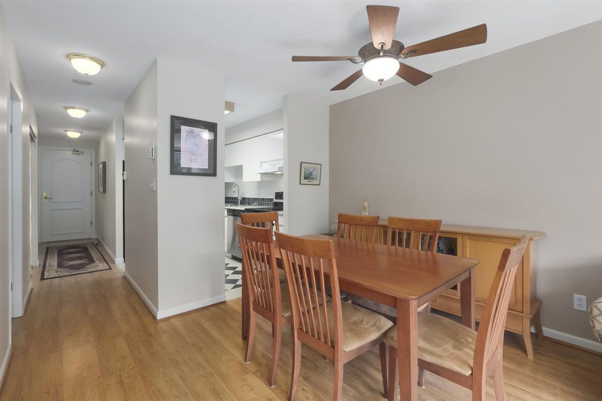 79433 at 412 - 1327 Keith Road E, North Vancouver