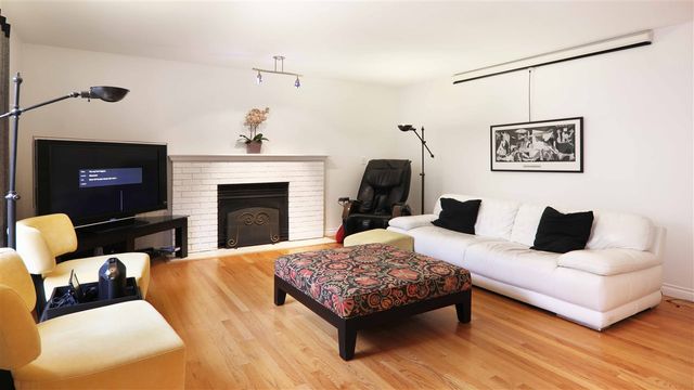 79814 at 2688 Tempe Knoll Drive, North Vancouver