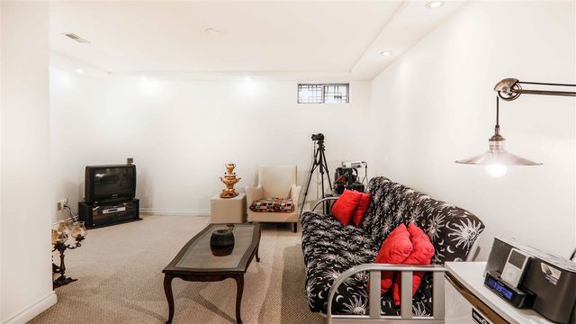 79850 at 2688 Tempe Knoll Drive, North Vancouver