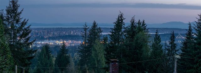 80047 at 4417 Starlight Way, North Vancouver