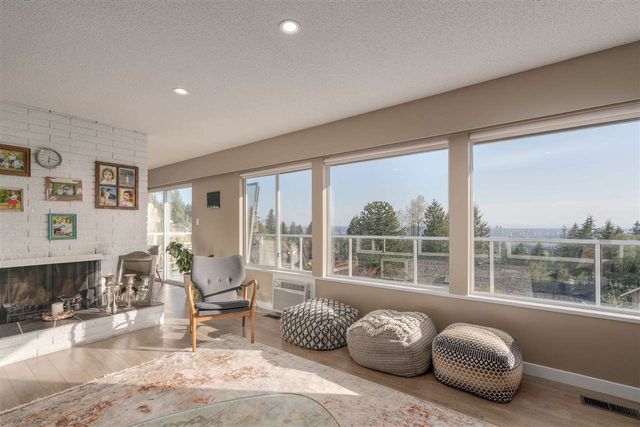 80055 at 4417 Starlight Way, North Vancouver