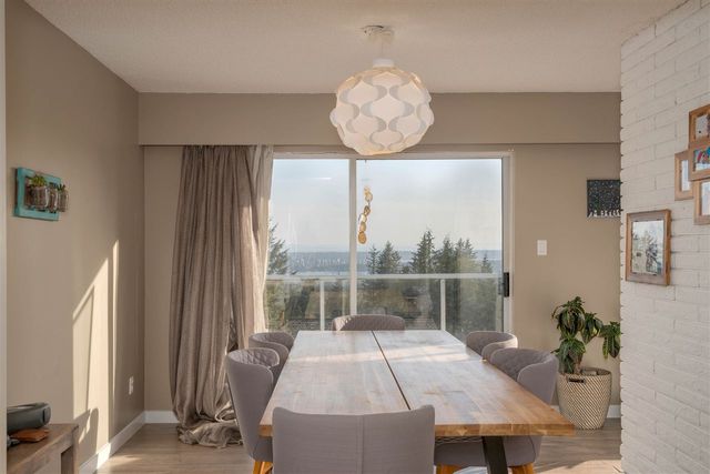 80072 at 4417 Starlight Way, North Vancouver