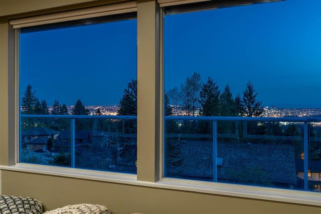 80120 at 4417 Starlight Way, North Vancouver