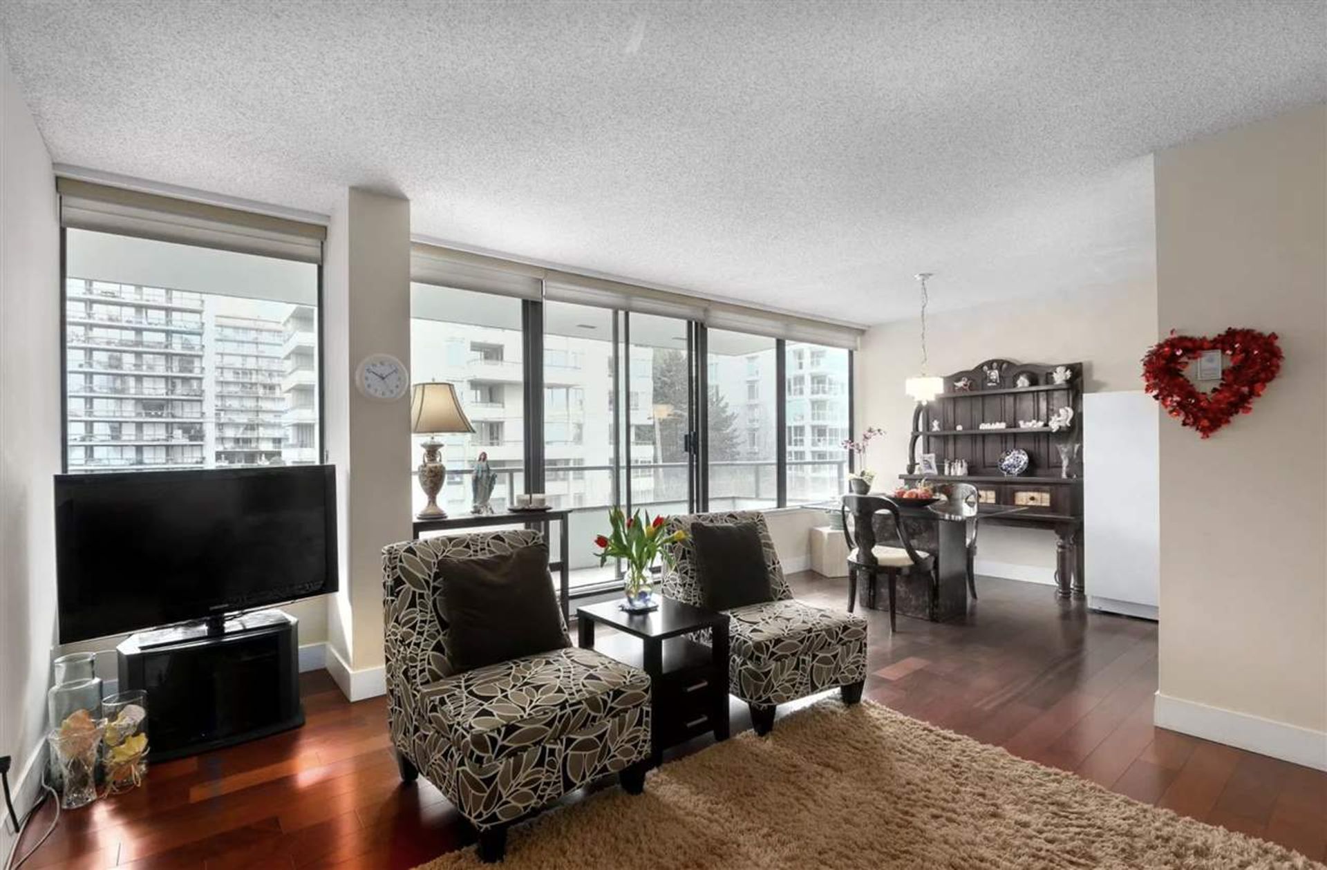 80247 at 403 - 1480 Duchess Avenue, West Vancouver