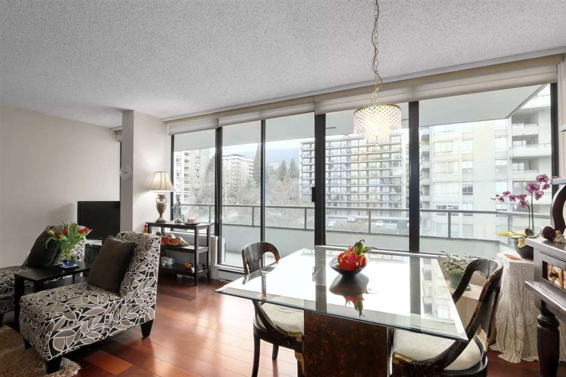 80288 at 403 - 1480 Duchess Avenue, West Vancouver