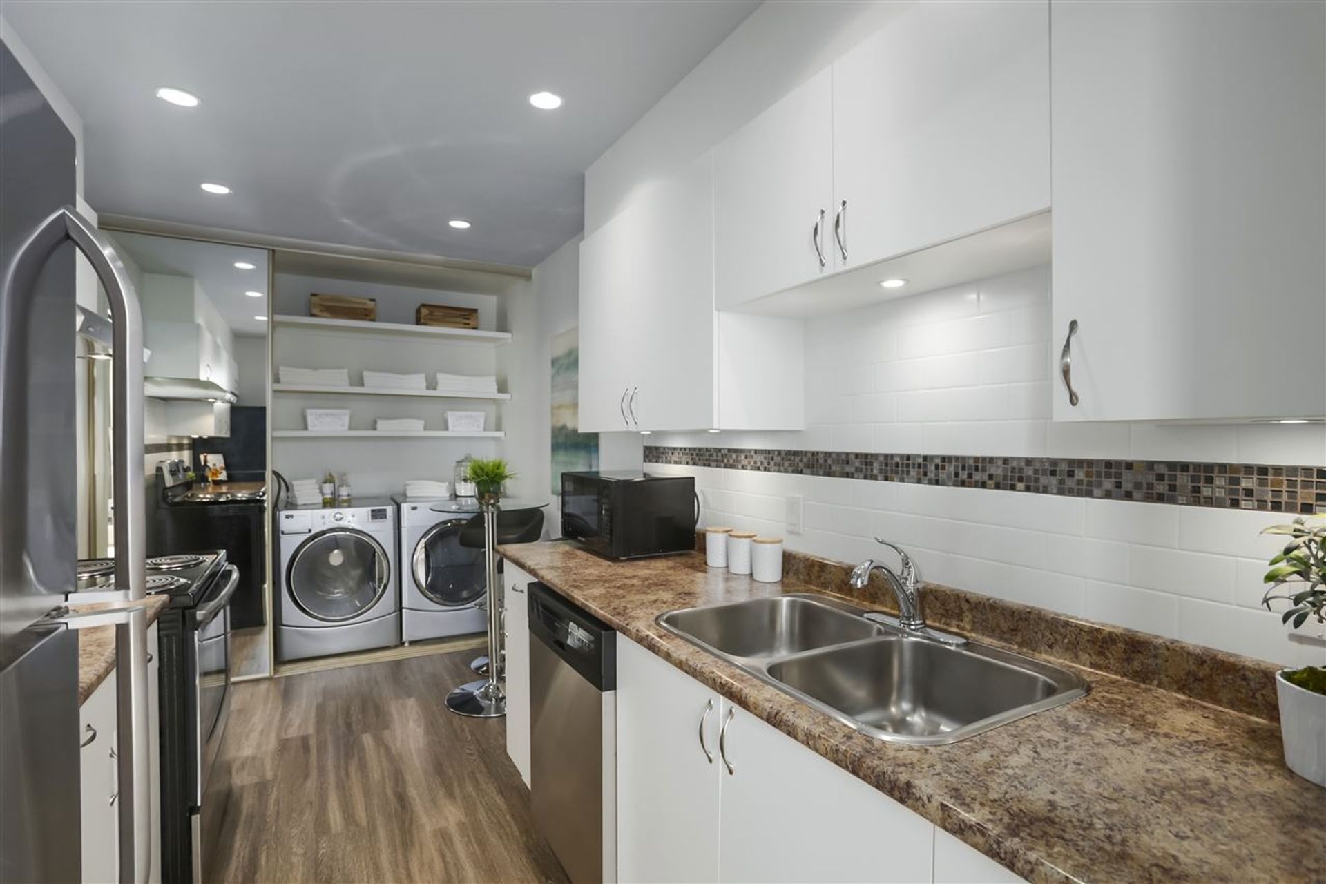 80751 at 116 - 1480 Duchess Avenue, West Vancouver