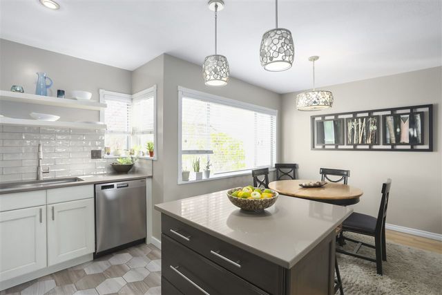 80821 at 3 - 410 Mahon Avenue, North Vancouver