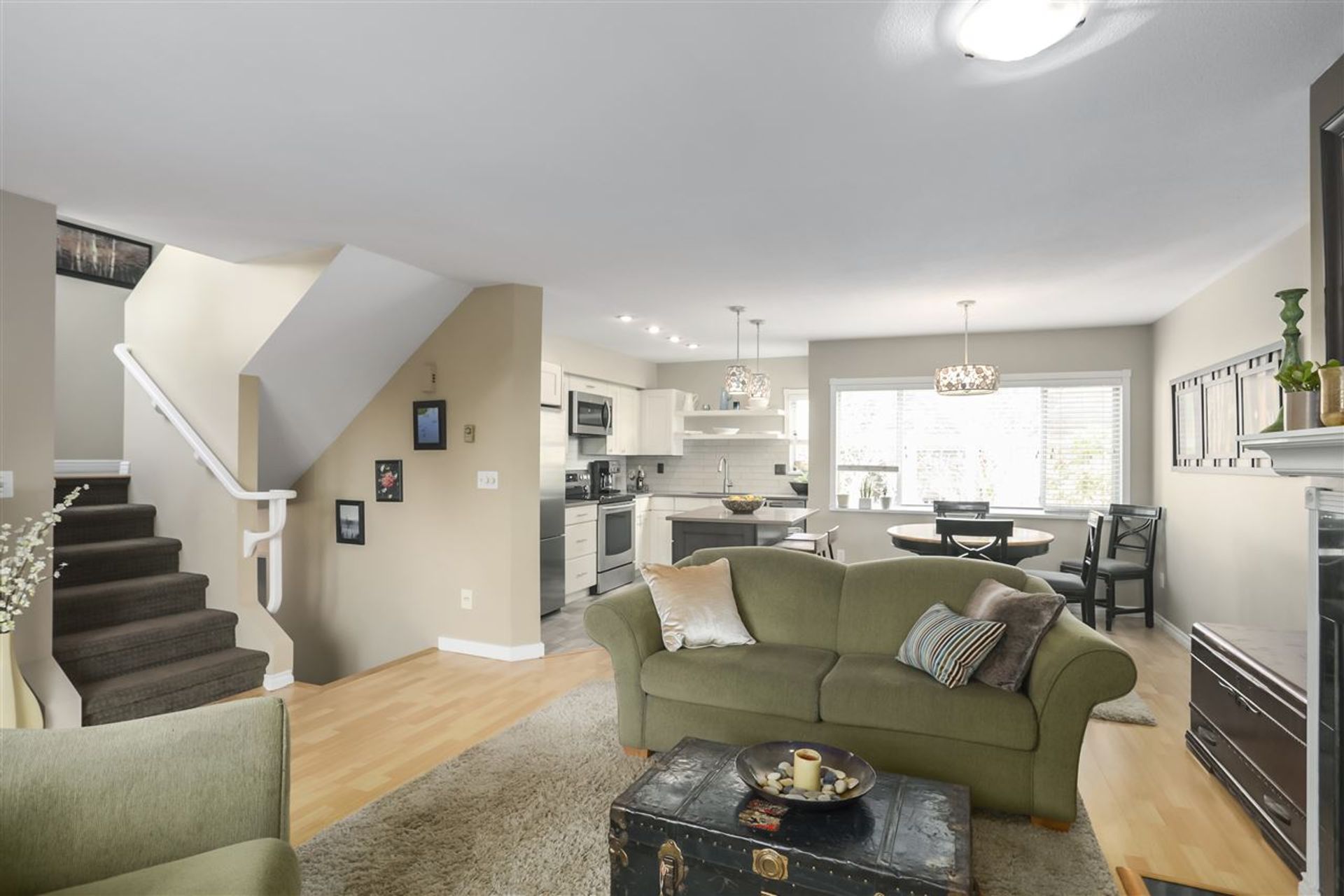 80807 at 3 - 410 Mahon Avenue, North Vancouver