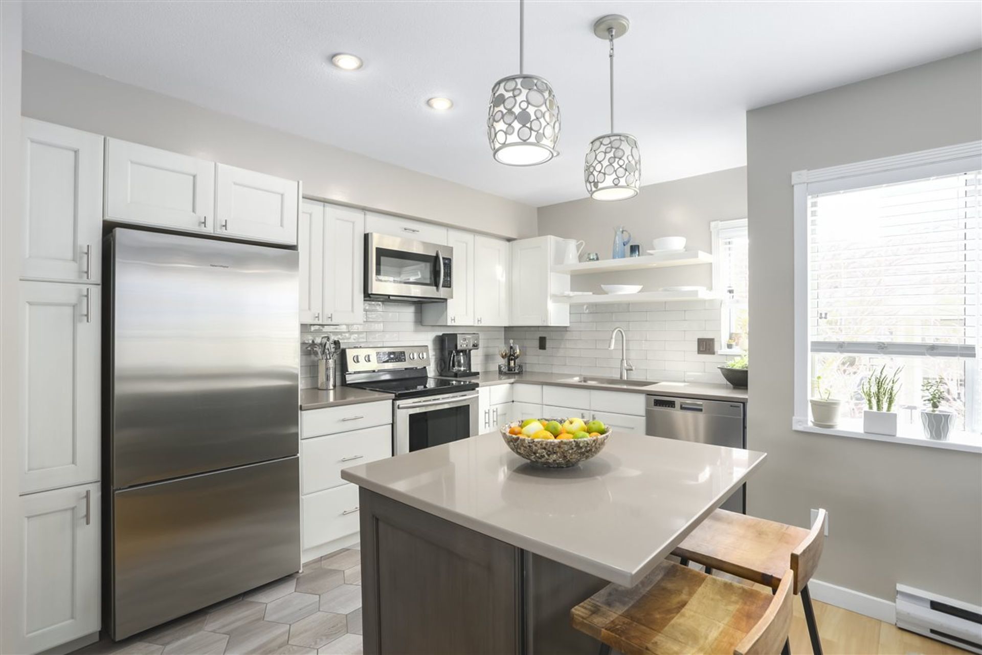 80816 at 3 - 410 Mahon Avenue, North Vancouver