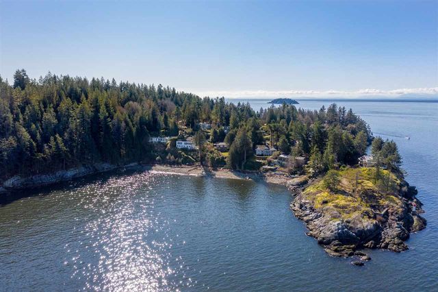 80895-1 at 7185 Cliff Road, West Vancouver