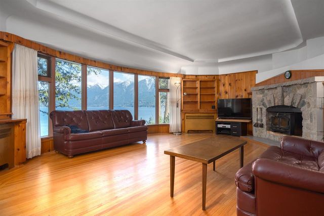 80924-1 at 7185 Cliff Road, West Vancouver