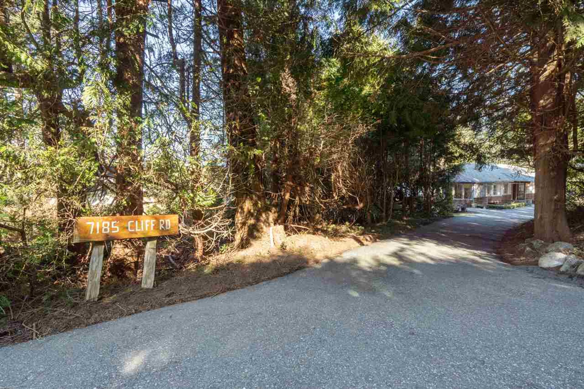80878-1 at 7185 Cliff Road, West Vancouver