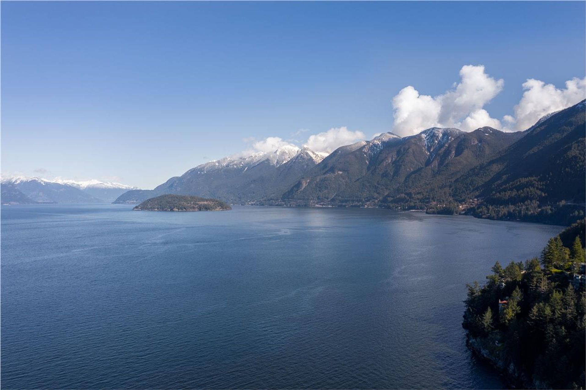 80916-1 at 7185 Cliff Road, West Vancouver