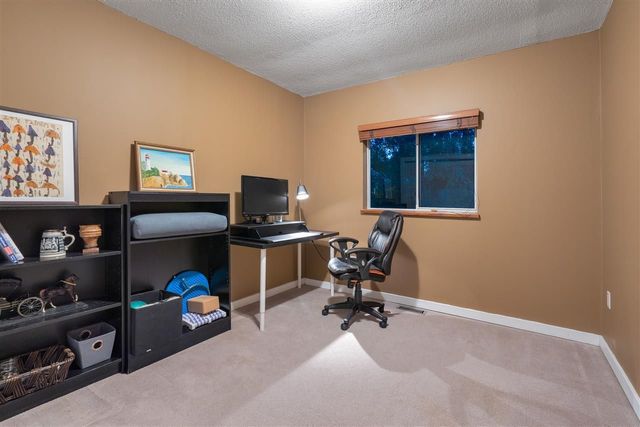 81327 at 3633 Robinson Road, North Vancouver