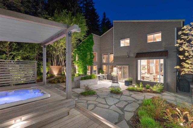81384 at 3633 Robinson Road, North Vancouver