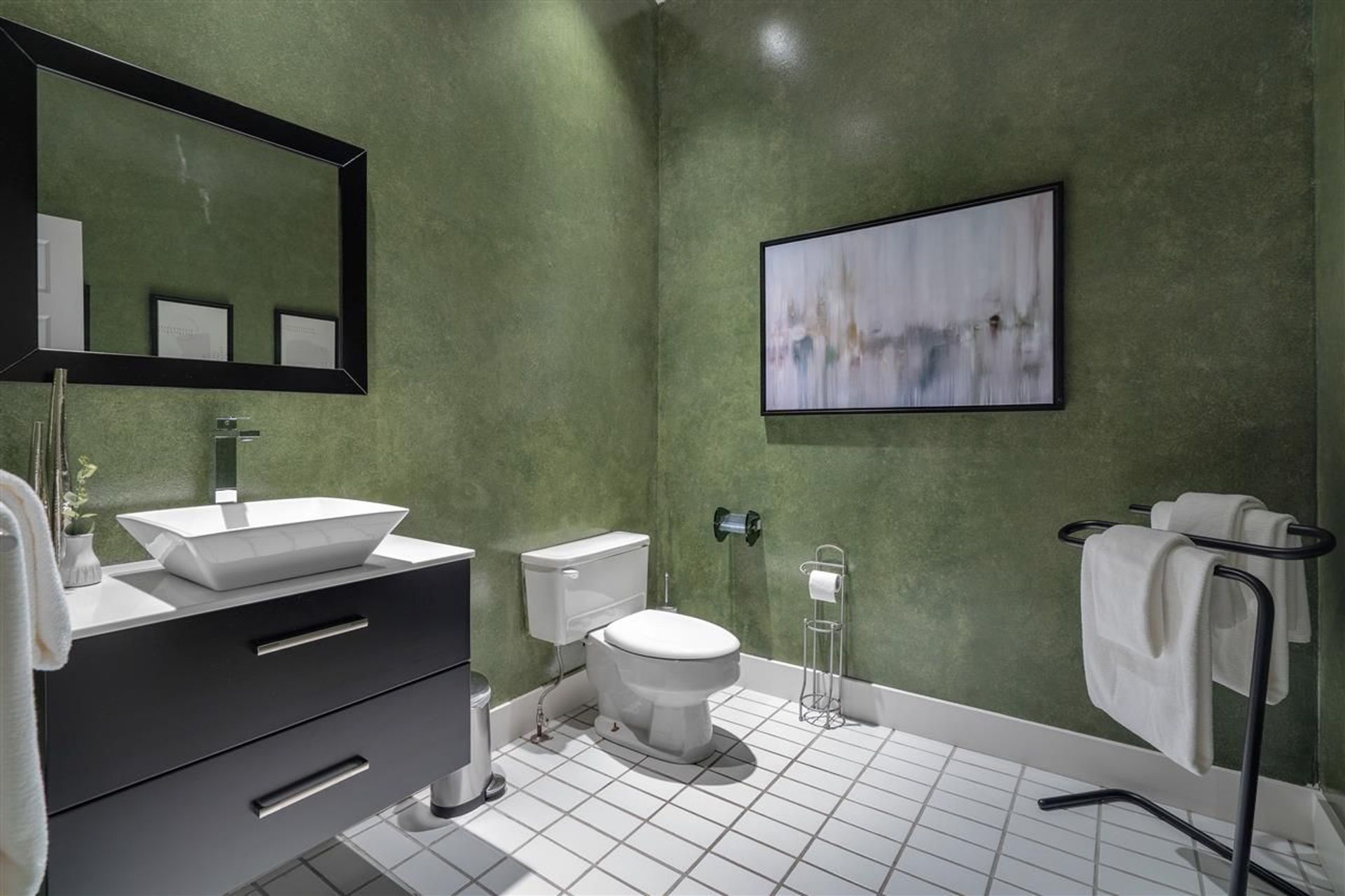 81287 at 3633 Robinson Road, North Vancouver