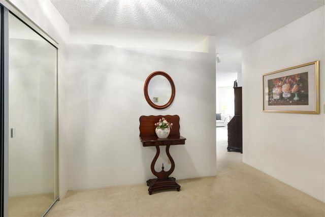 81845 at 301 - 2800 Chesterfield Avenue, North Vancouver