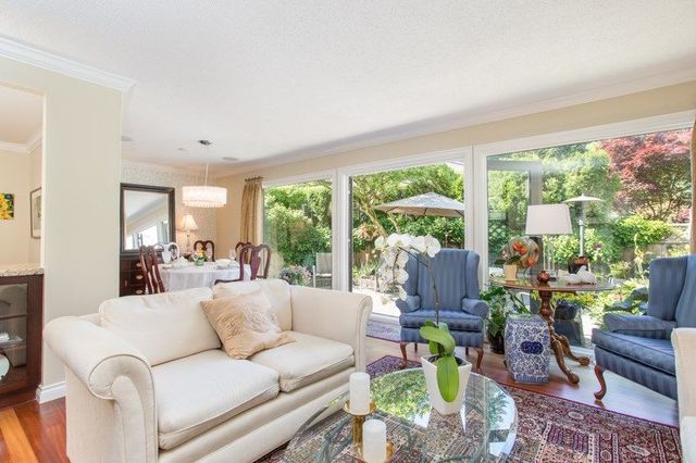 81892 at 865 Heritage Boulevard, North Vancouver