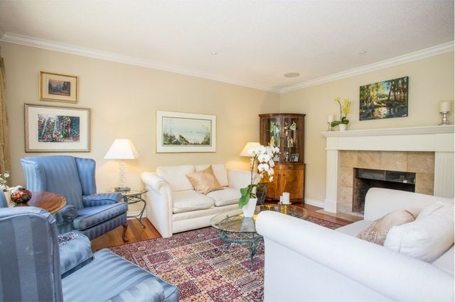 81900 at 865 Heritage Boulevard, North Vancouver