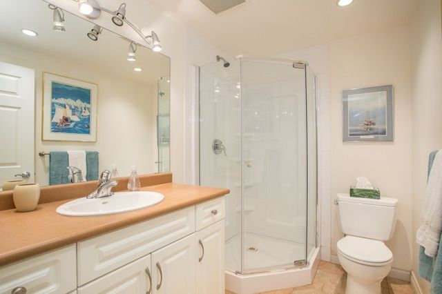 81940 at 865 Heritage Boulevard, North Vancouver