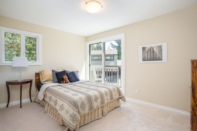81948 at 865 Heritage Boulevard, North Vancouver