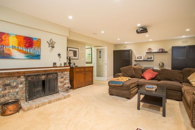 81976 at 865 Heritage Boulevard, North Vancouver