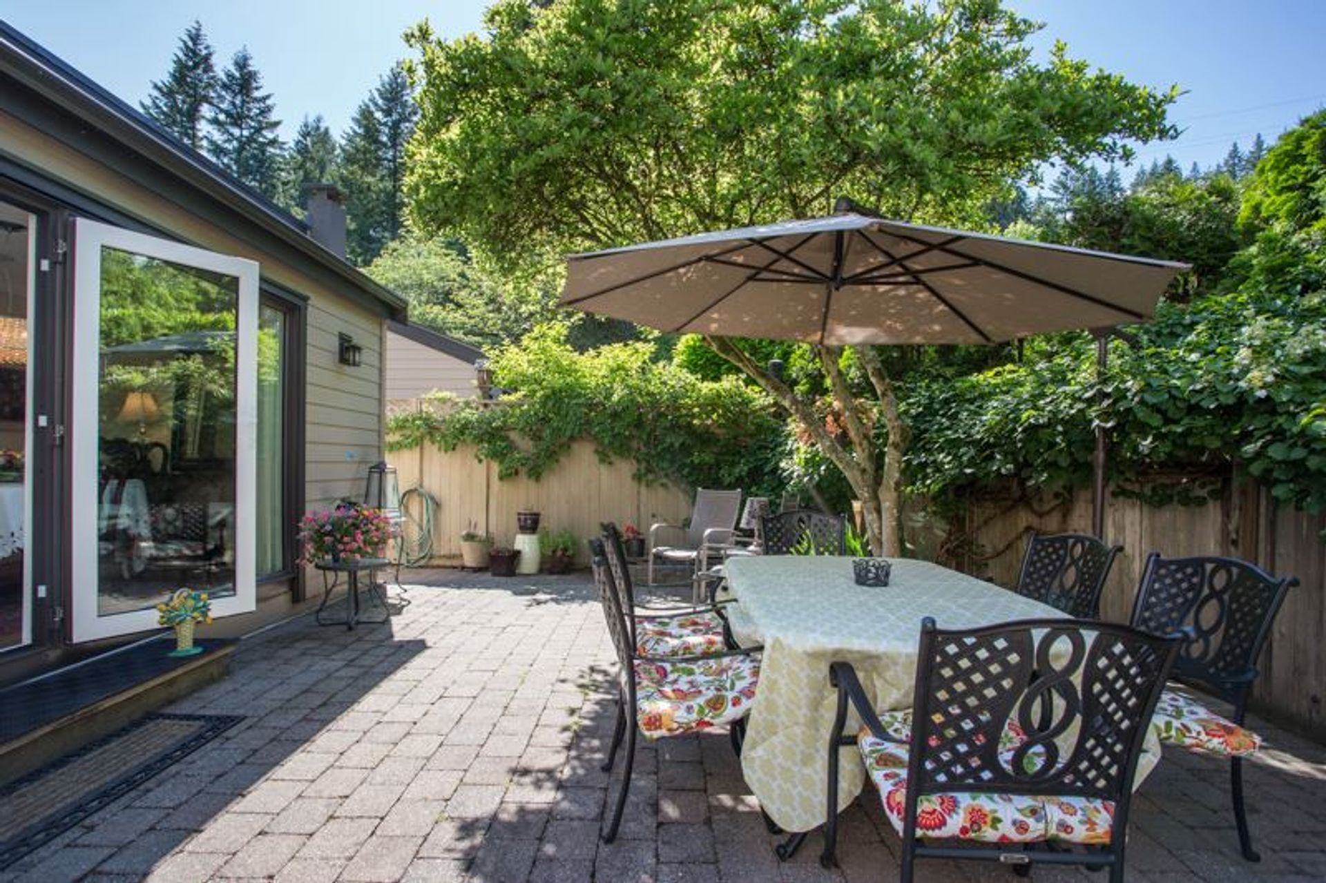 82008 at 865 Heritage Boulevard, North Vancouver