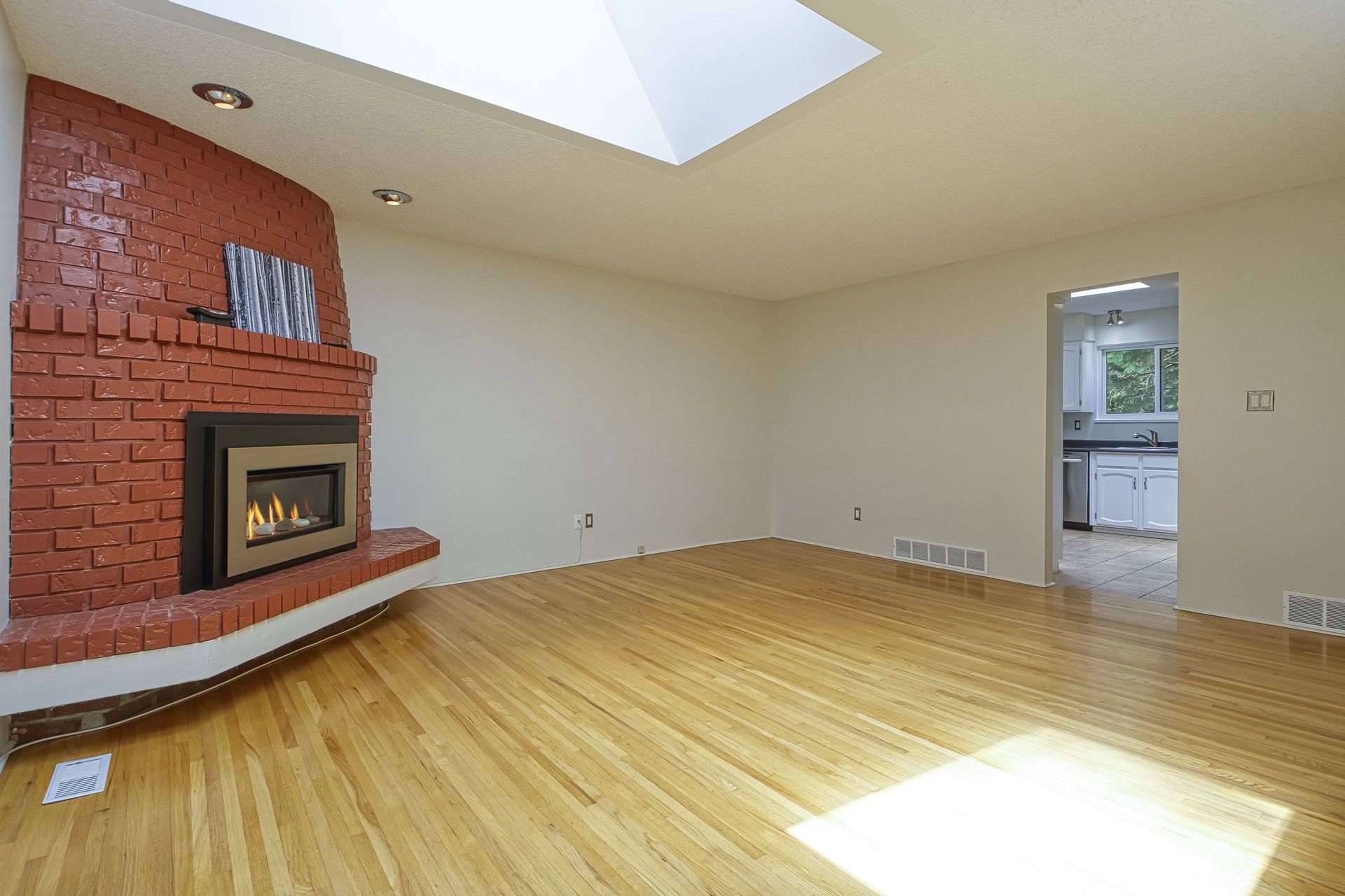 82103 at 1935 Rivergrove Place, North Vancouver