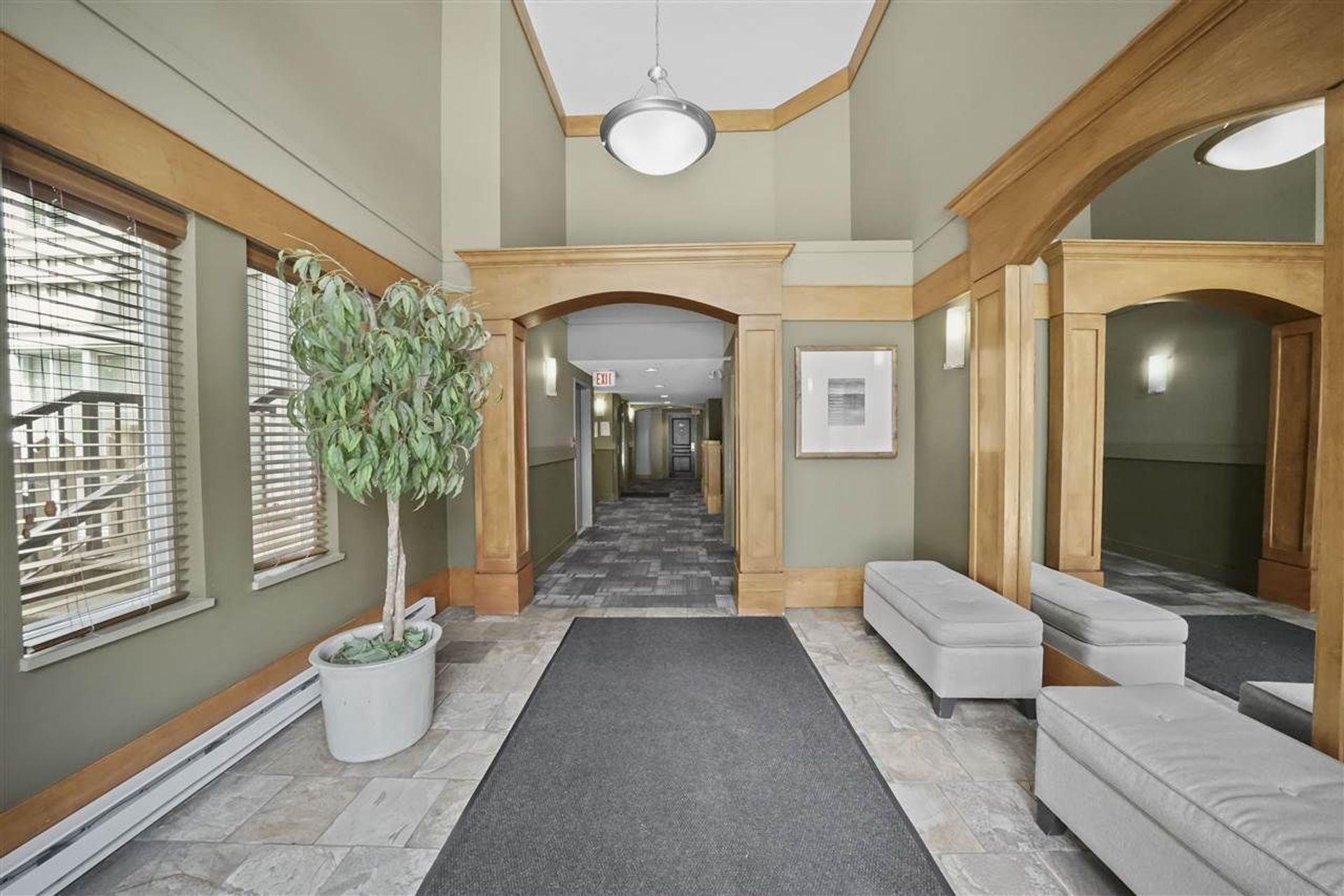 82393 at 411 - 1150 29th Street E, North Vancouver