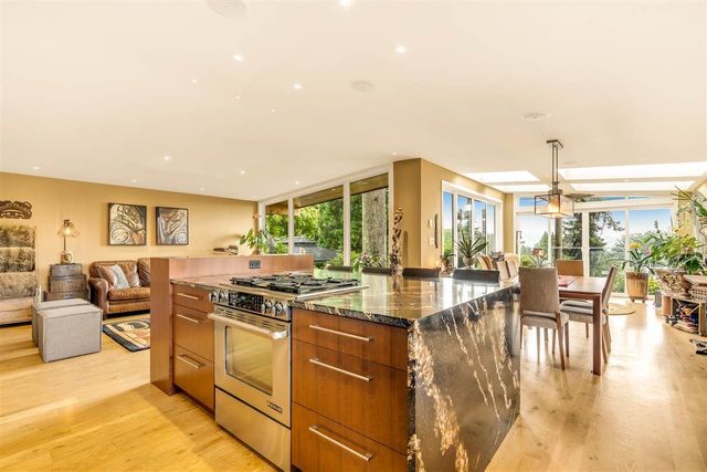 82936 at 618 Plymouth Drive, North Vancouver