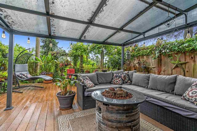 82996 at 618 Plymouth Drive, North Vancouver