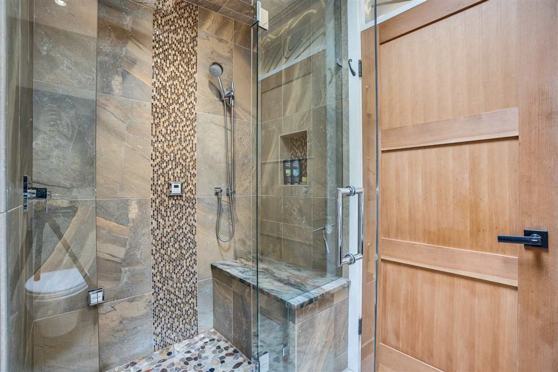 82980 at 618 Plymouth Drive, North Vancouver