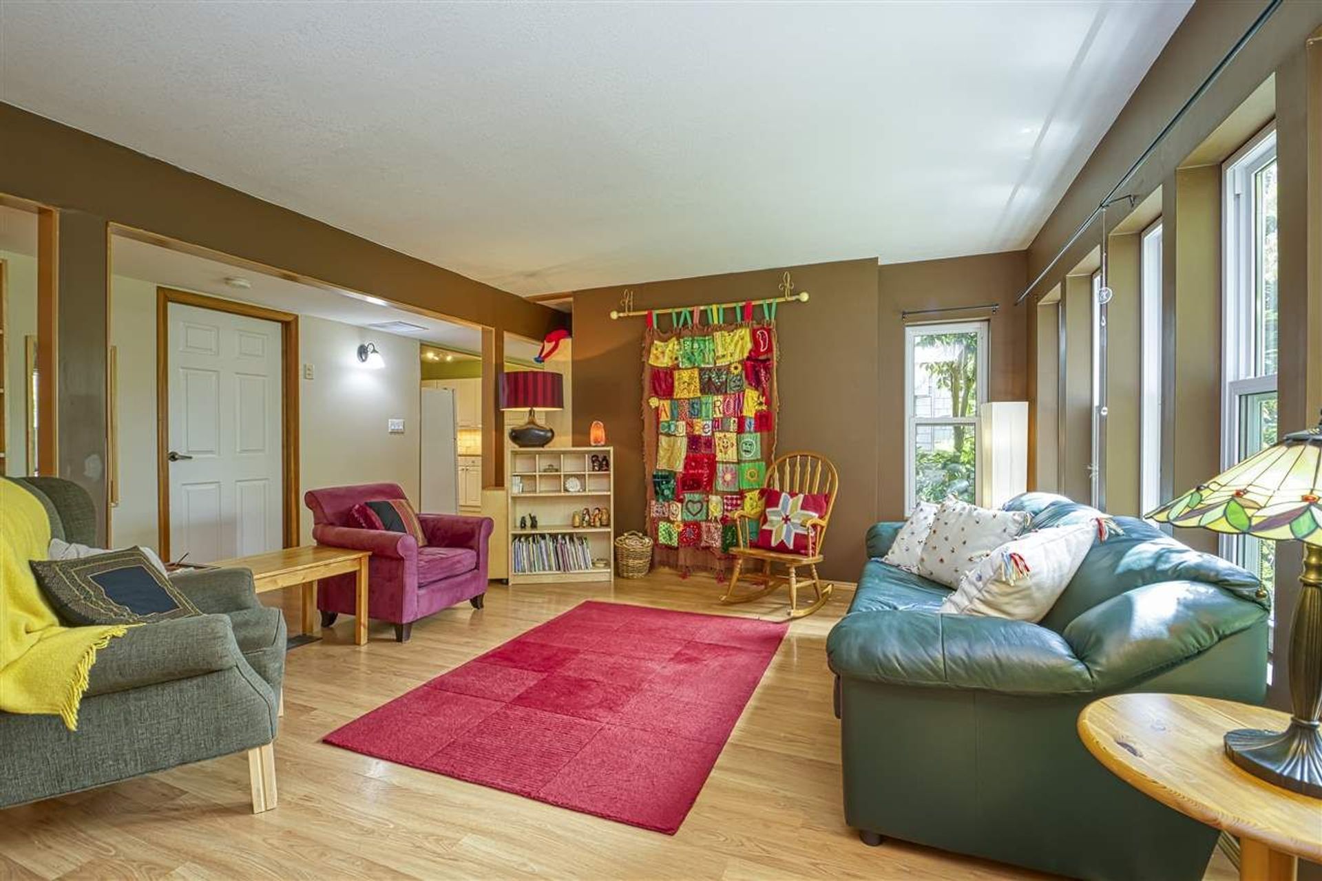 83733 at 162 Osborne Road W, North Vancouver