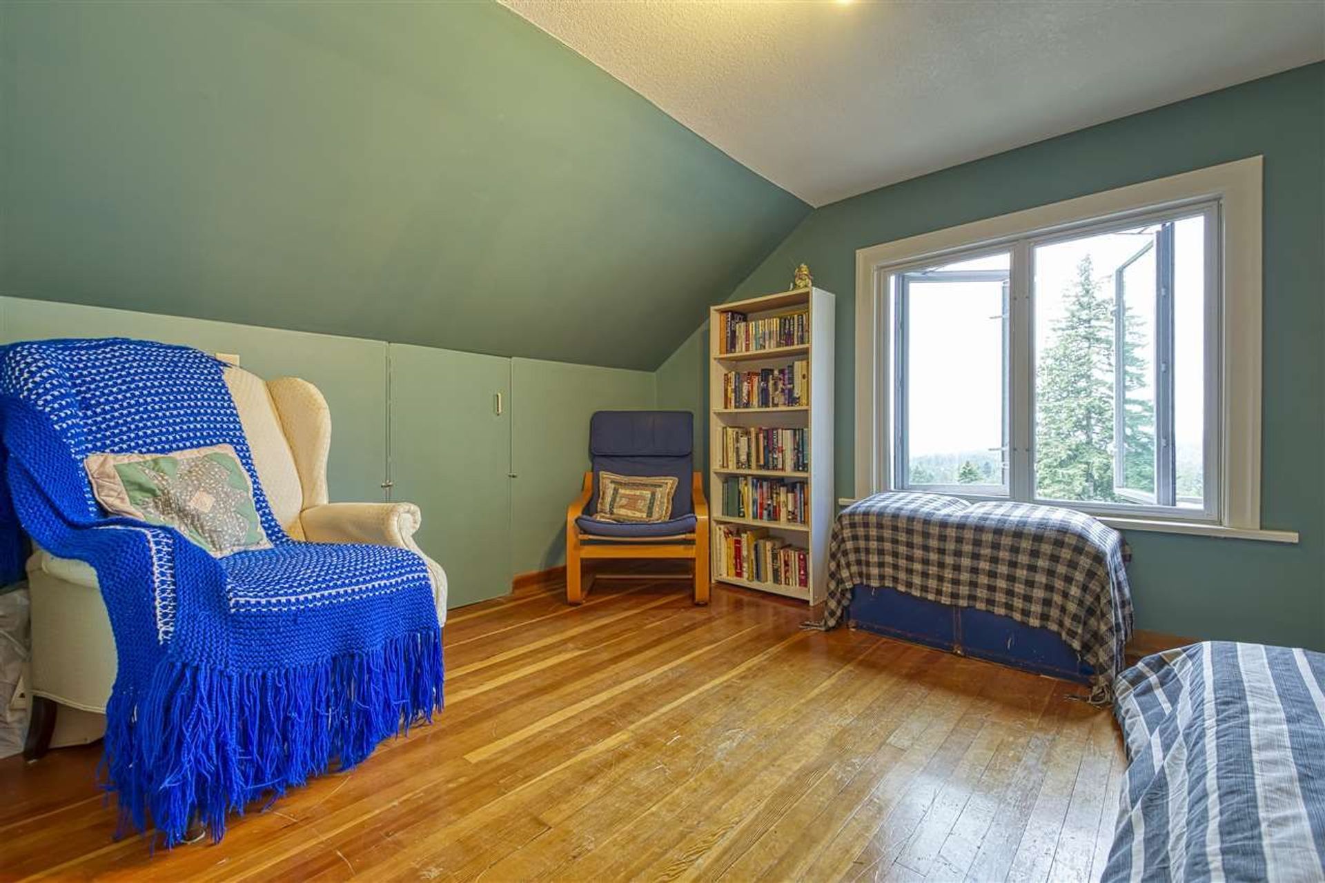 83773 at 162 Osborne Road W, North Vancouver