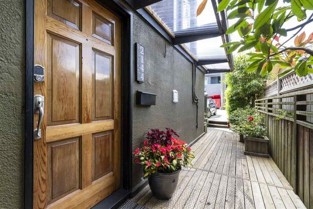 83885 at 2144 W 3rd Avenue, Vancouver West