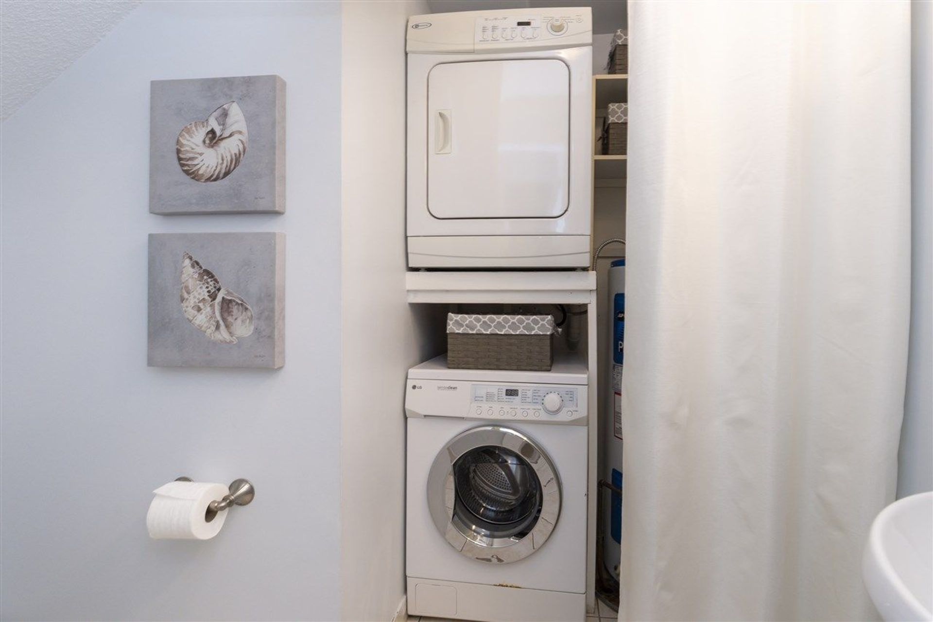 83949 at 2144 W 3rd Avenue, Vancouver West