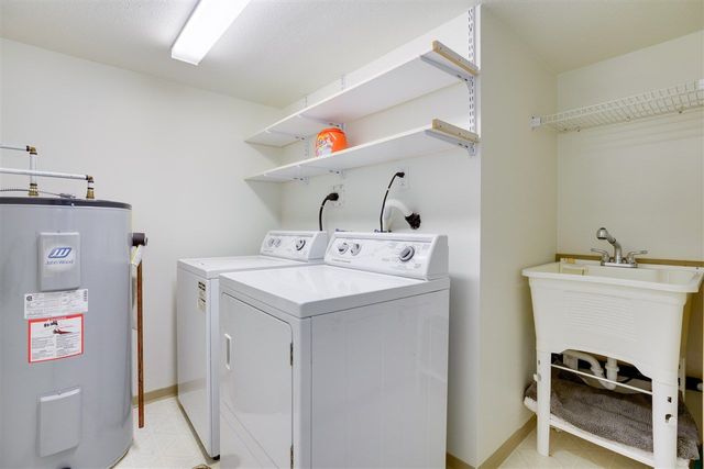 84133 at 1528 Woods Drive, North Vancouver