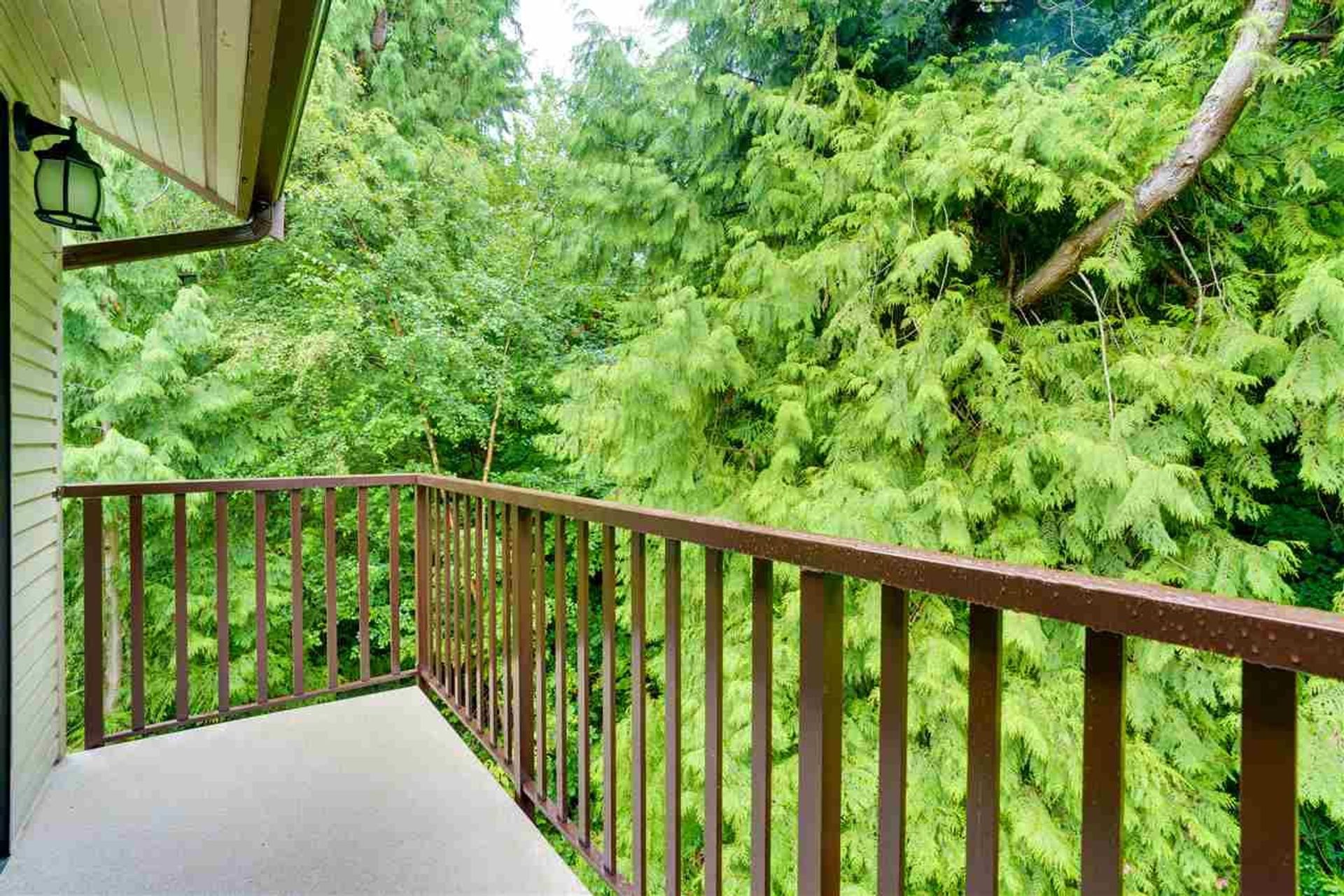 84065 at 1528 Woods Drive, North Vancouver