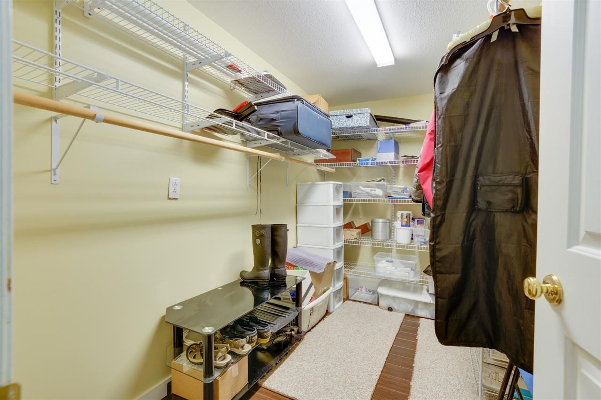 84137 at 1528 Woods Drive, North Vancouver