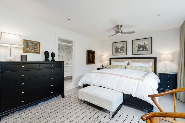 84292 at 350 5th Street E, North Vancouver