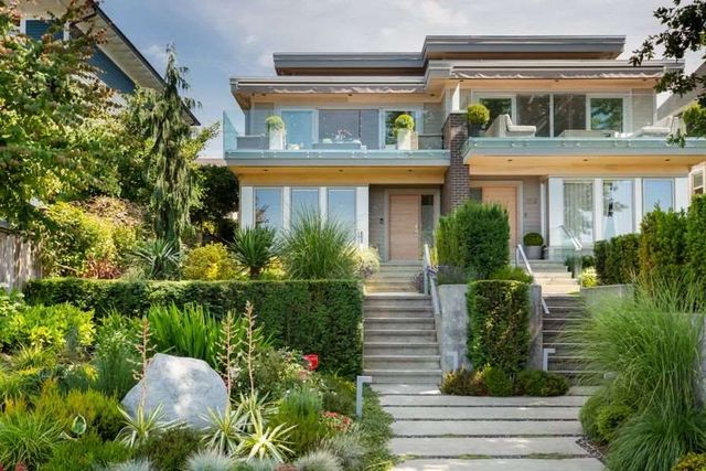 84360 at 350 5th Street E, North Vancouver